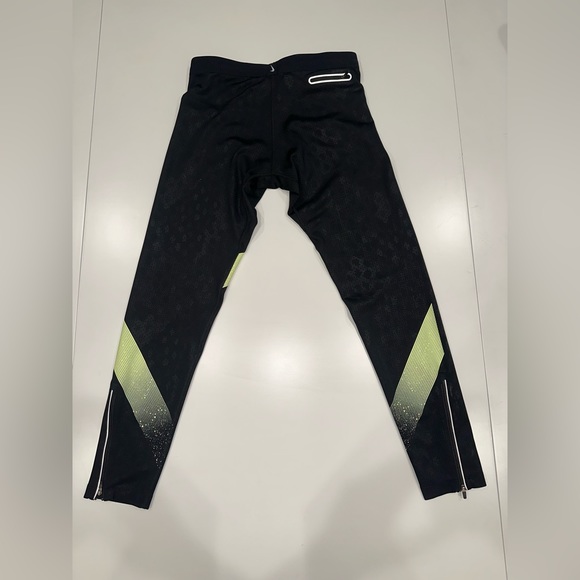 Nike dri-fit tights - black and bright yellow - excellent condition - Picture 4 of 4